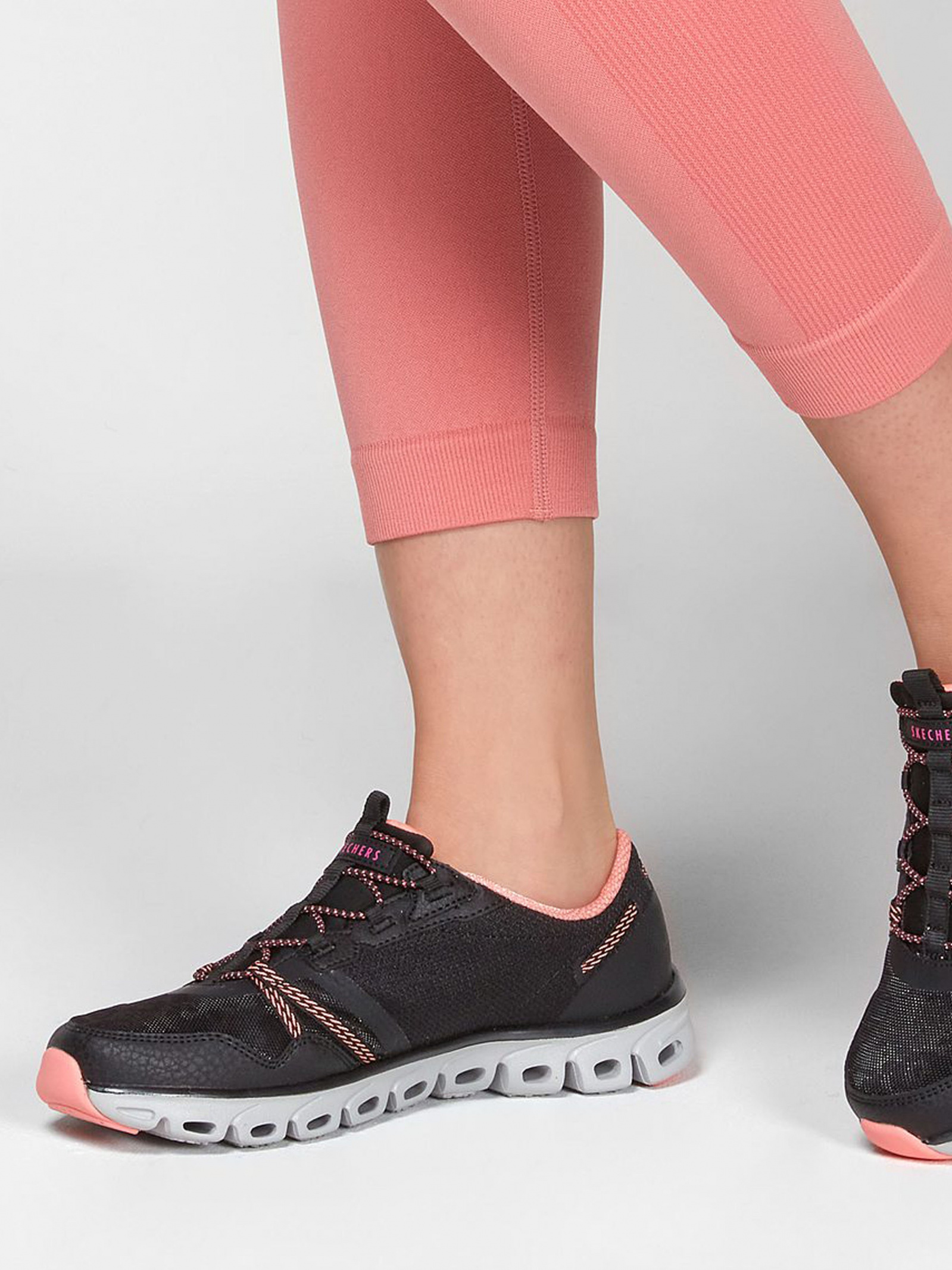 Кроссовки повседневные Женские Skechers