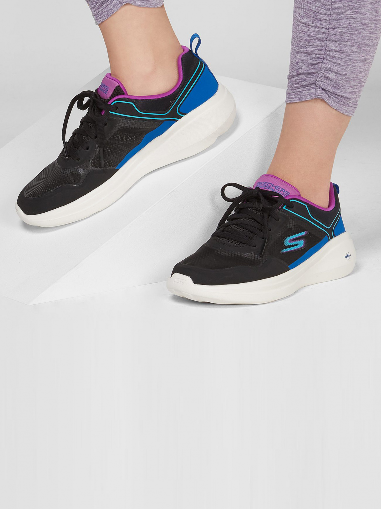 Кросівки для бігу Жіночі Skechers