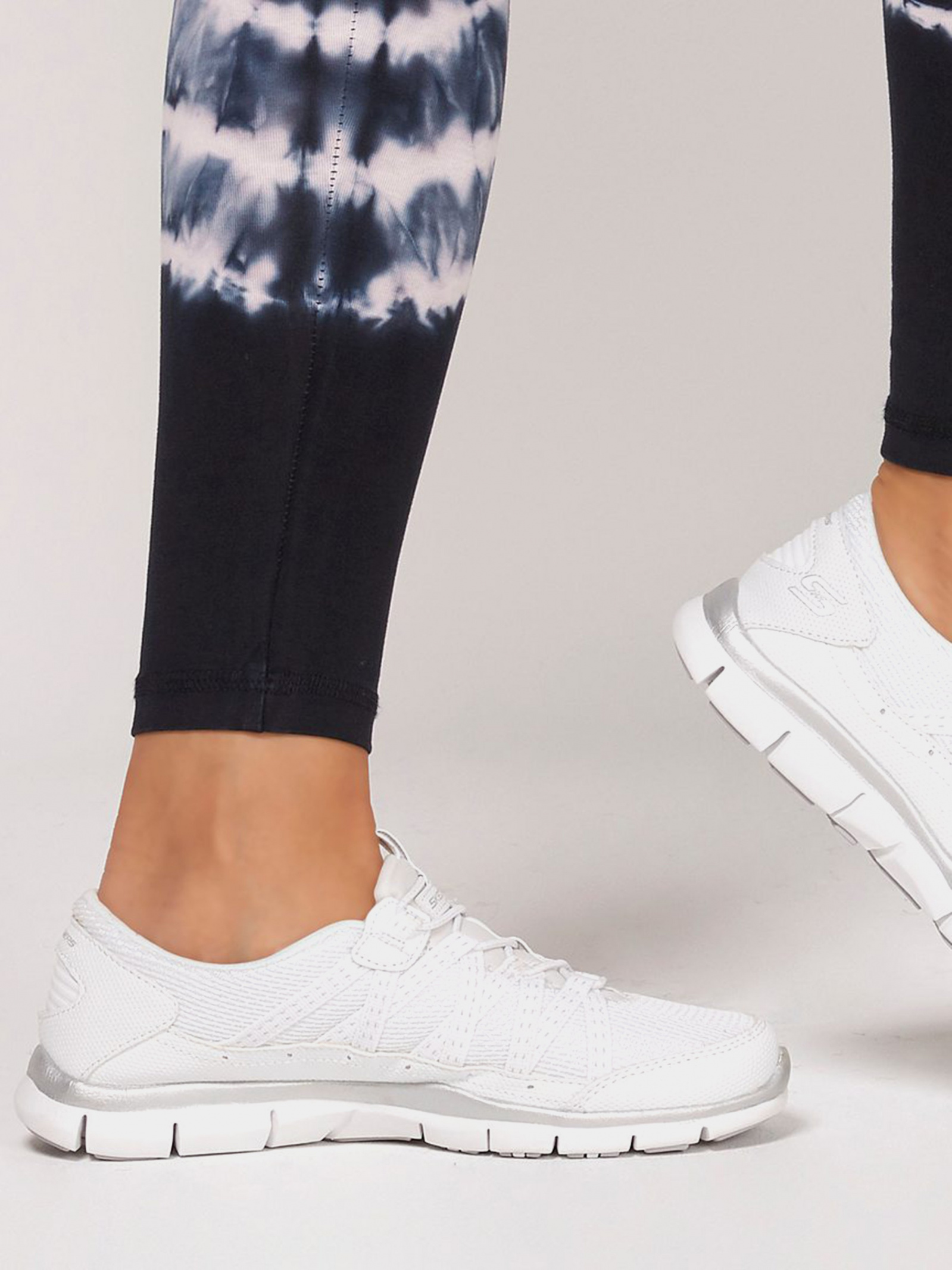 Кроссовки повседневные Женские Skechers