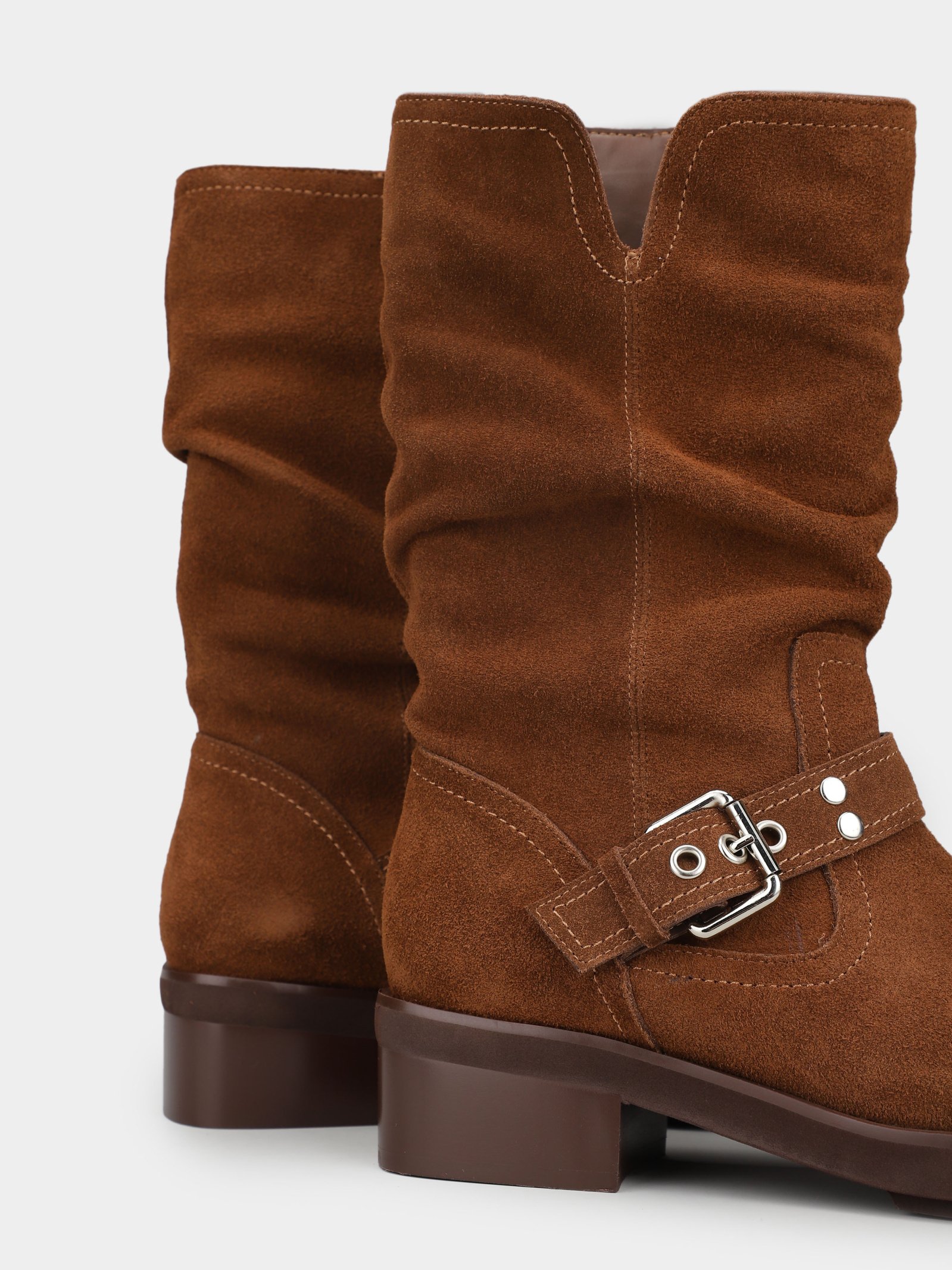 Черевики та чоботи Жіночі Braska