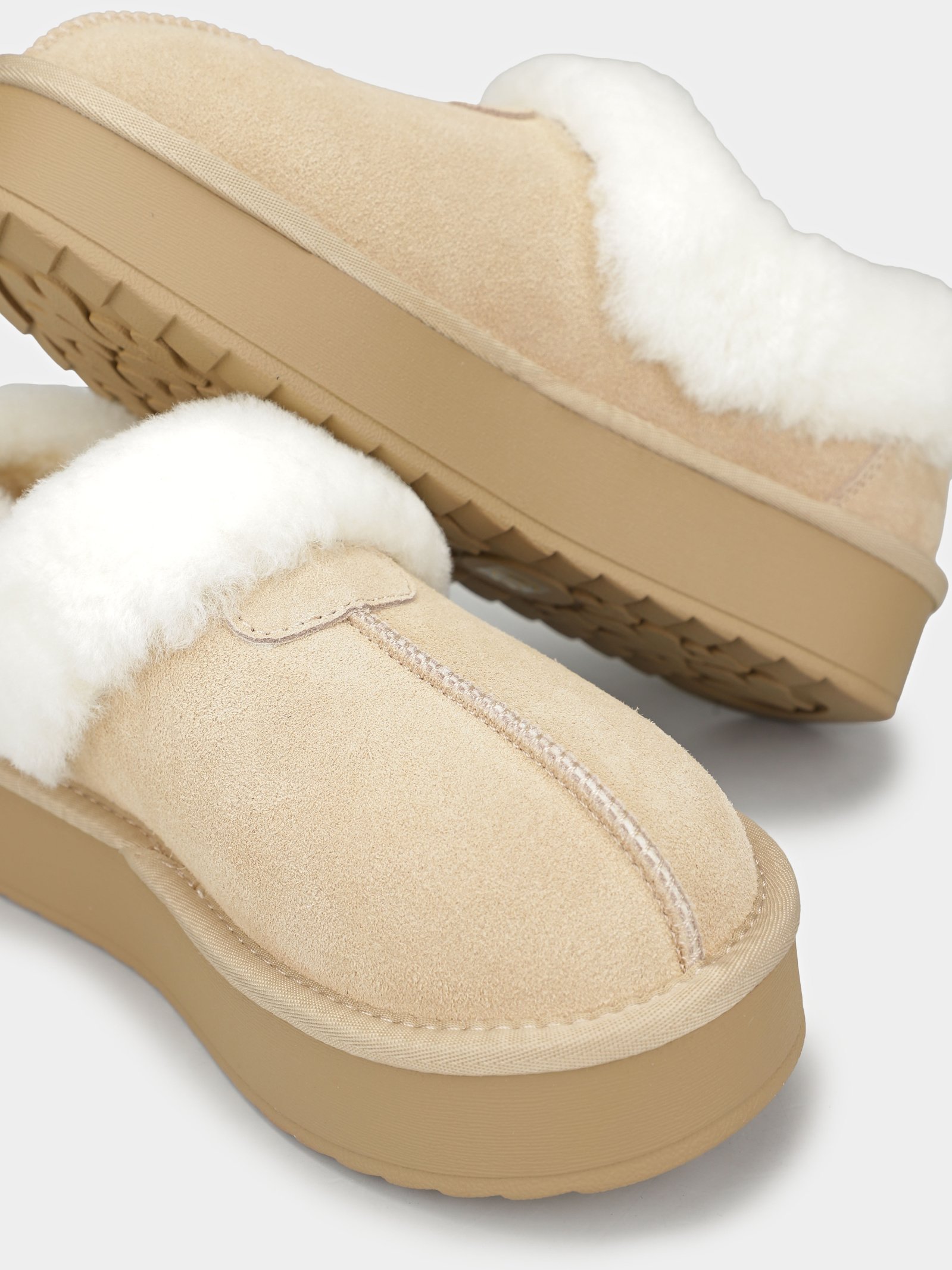 Черевики та чоботи Жіночі Braska