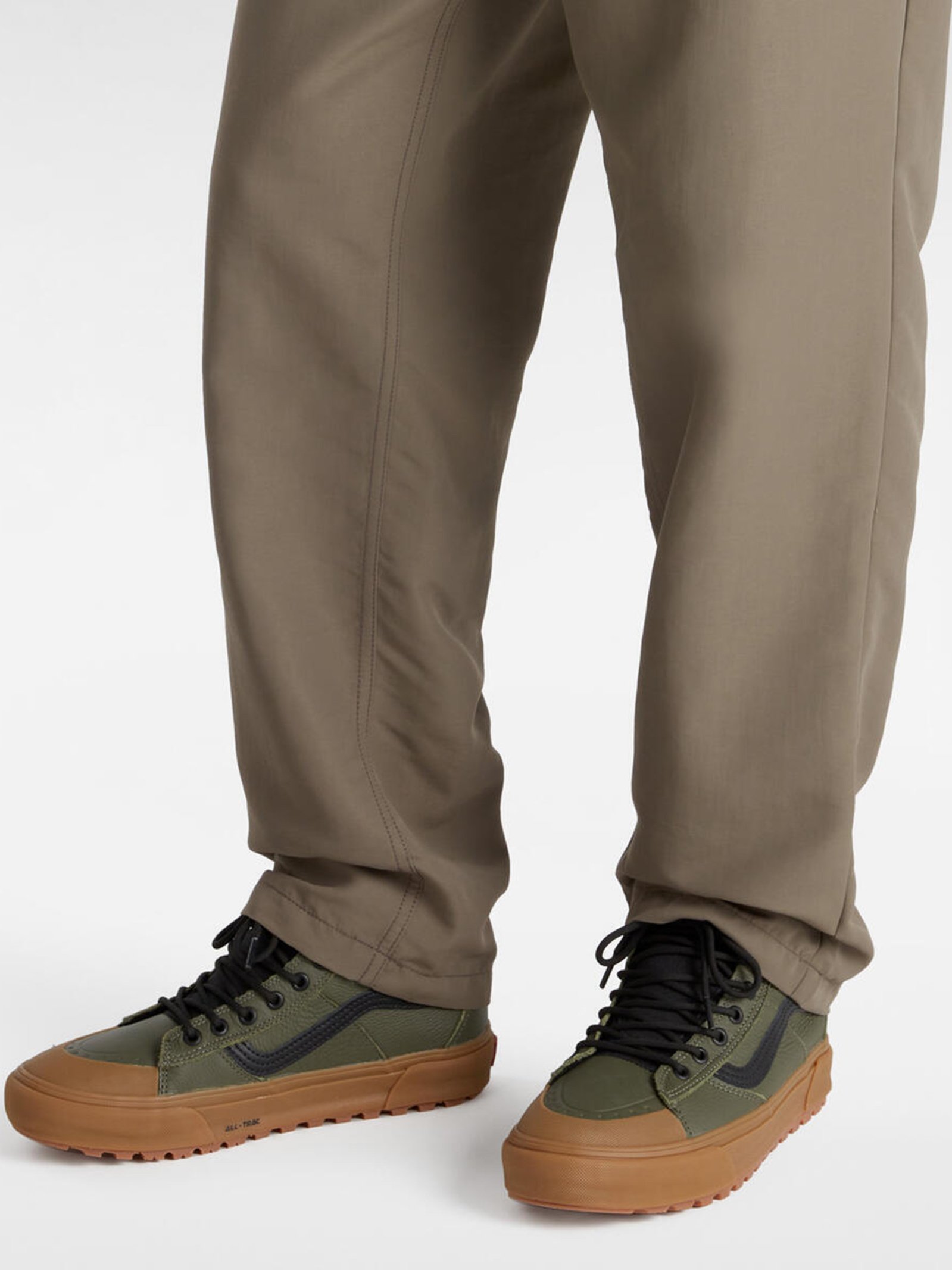 Черевики та чоботи Унісекс Vans