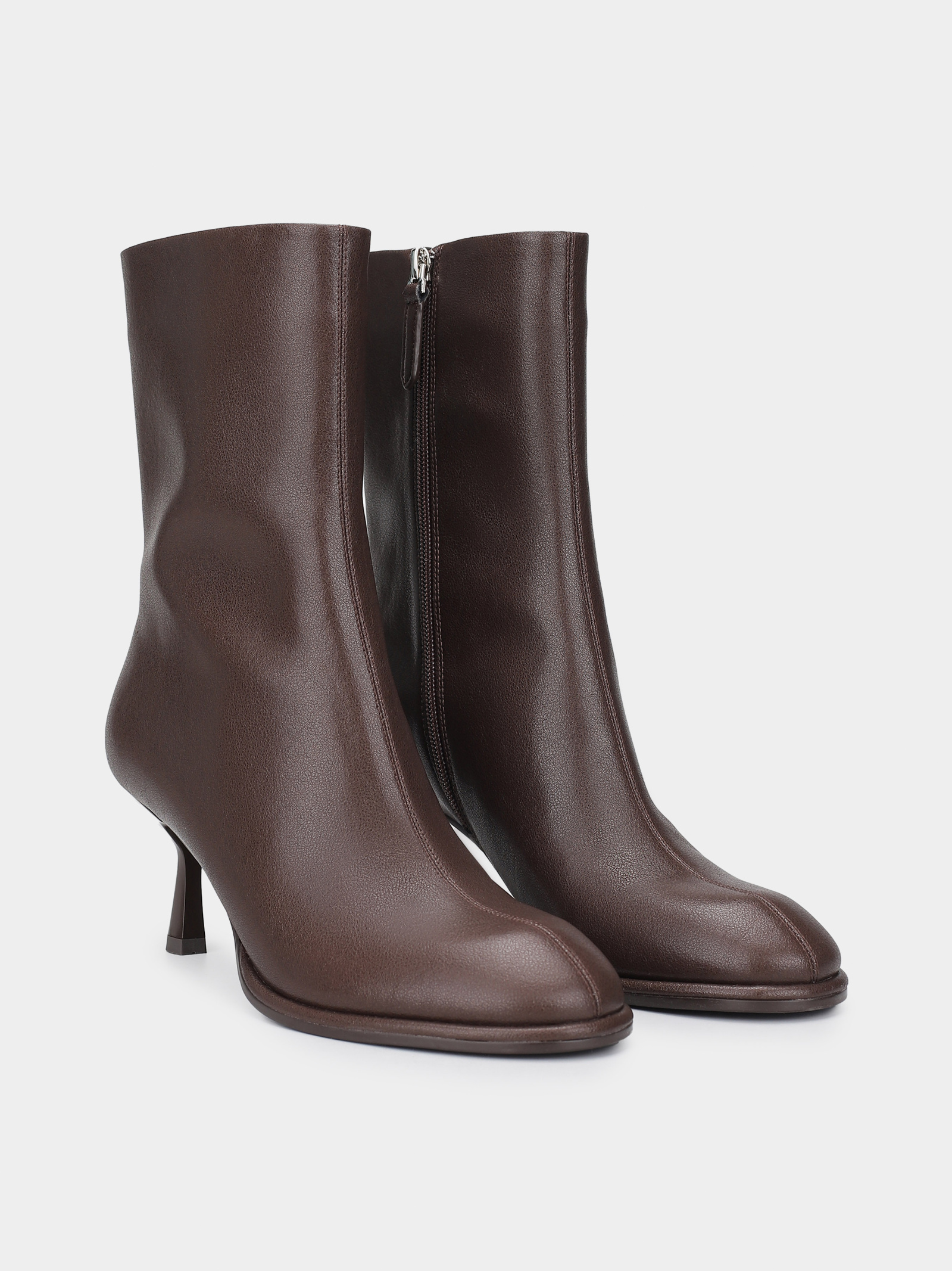 Черевики та чоботи Жіночі Braska