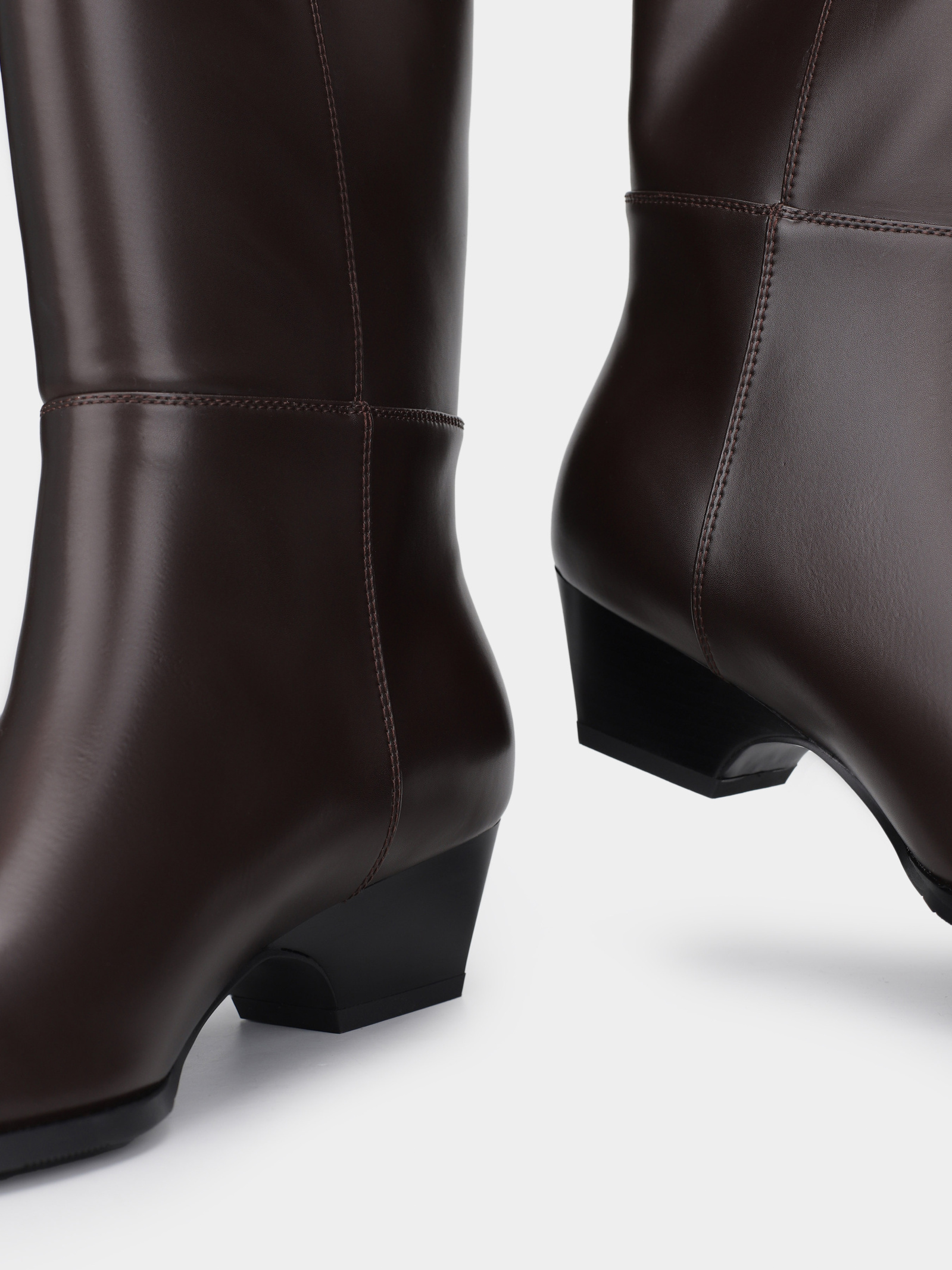 Черевики та чоботи Жіночі Braska