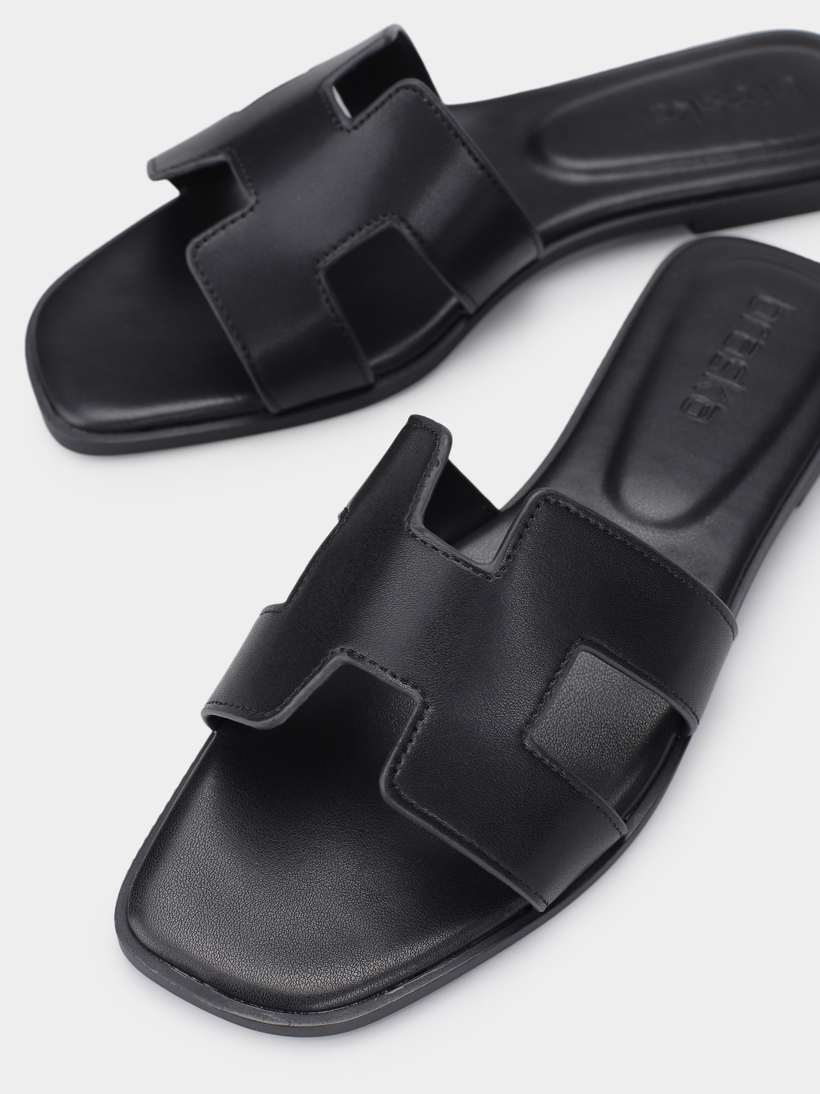 Шльопанці Жіночі Braska