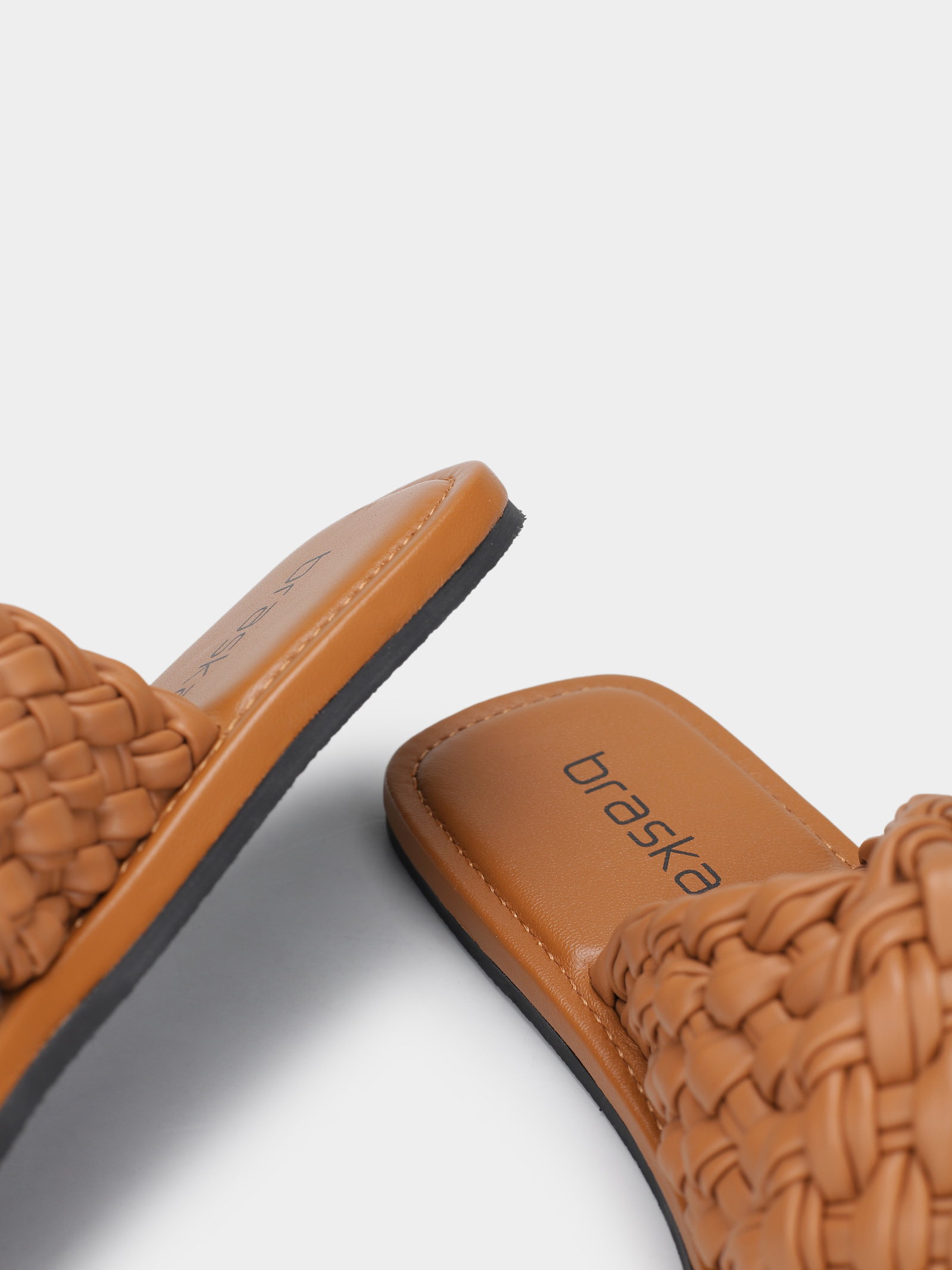 Шльопанці Жіночі Braska