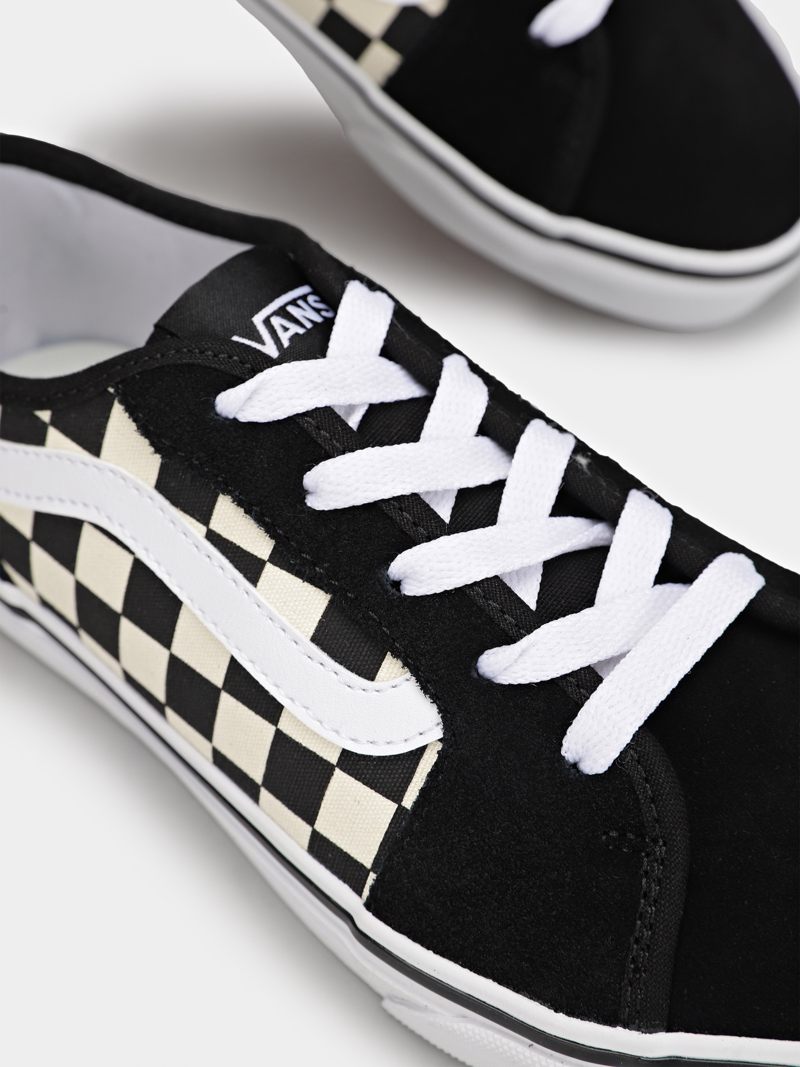 Low-Top Sneakers Women's Vans