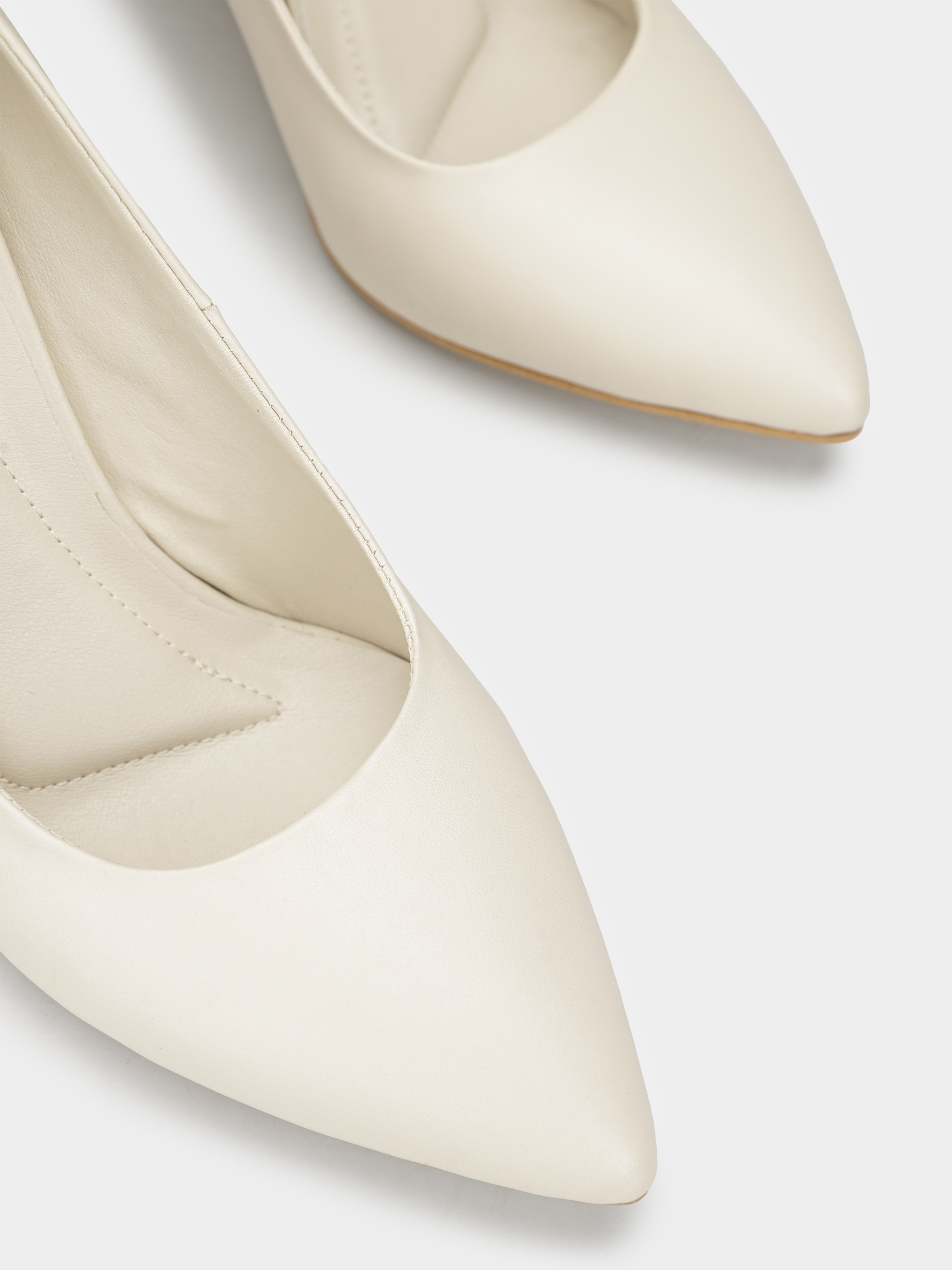 Туфлі та лофери Жіночі Braska