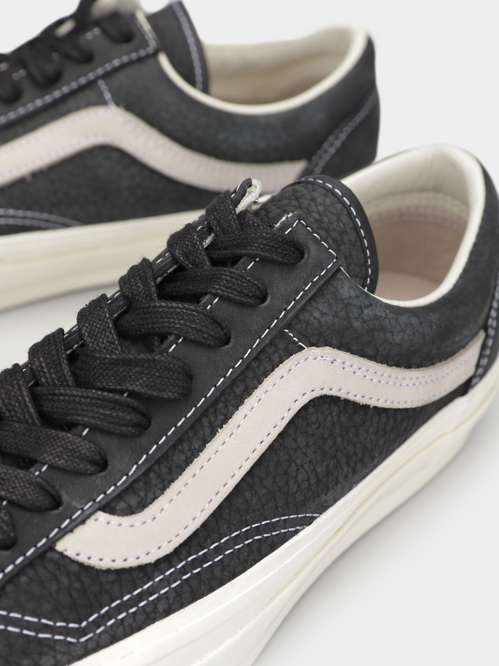 Low-Top Sneakers Unisex Vans