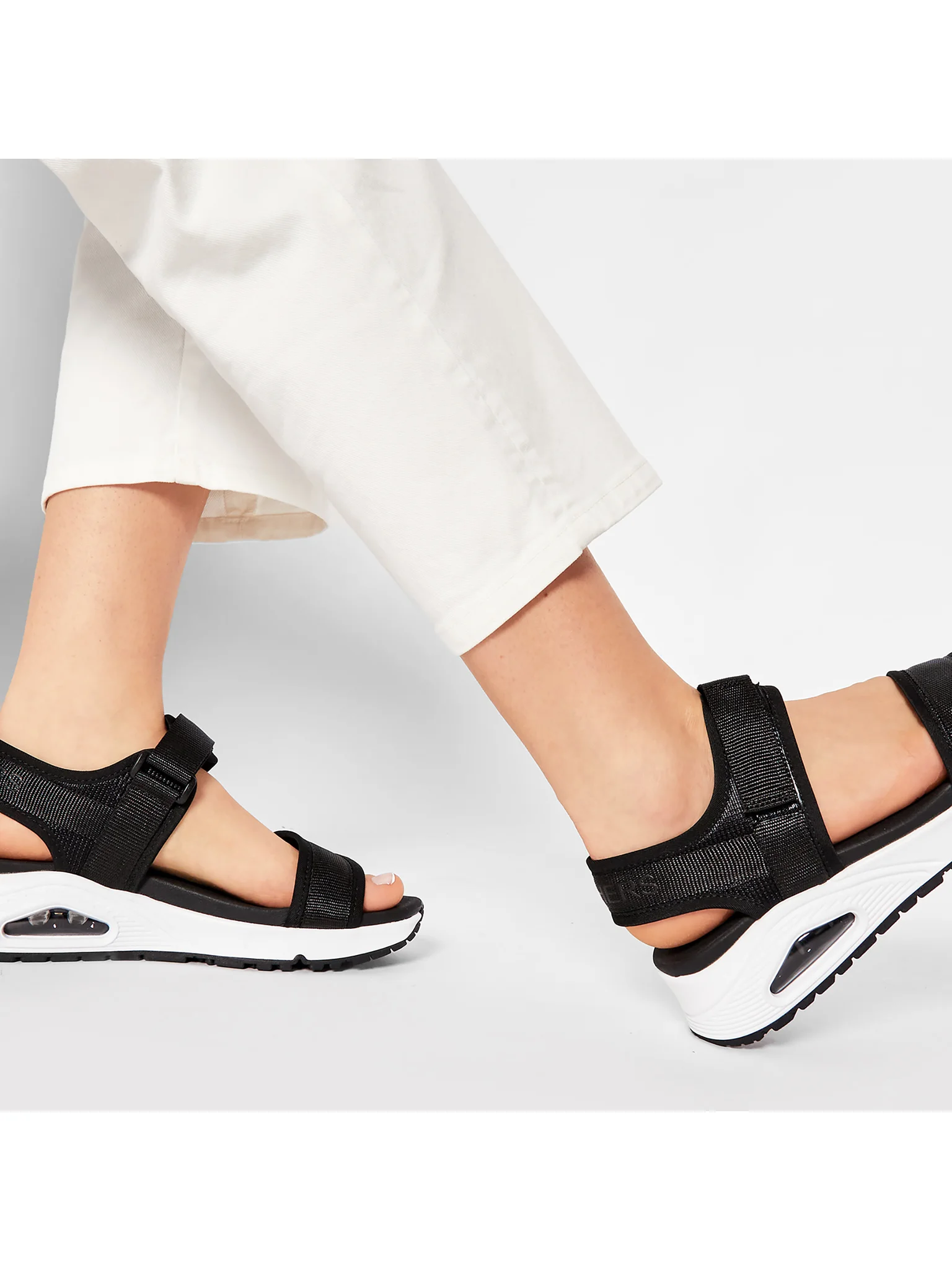 Sandals Women's Skechers