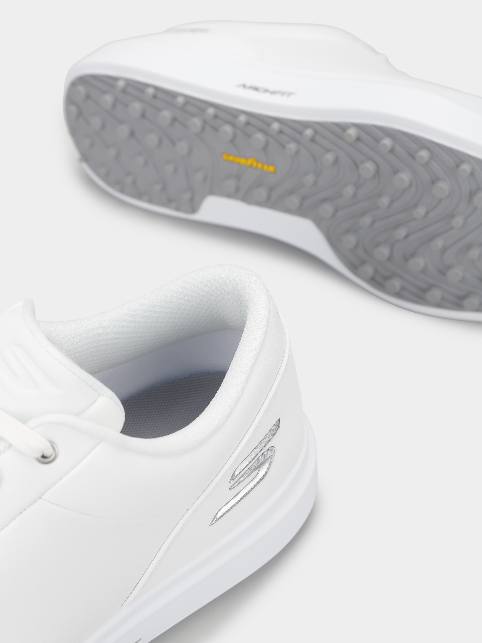 Кросівки для спорту Чоловічі Skechers