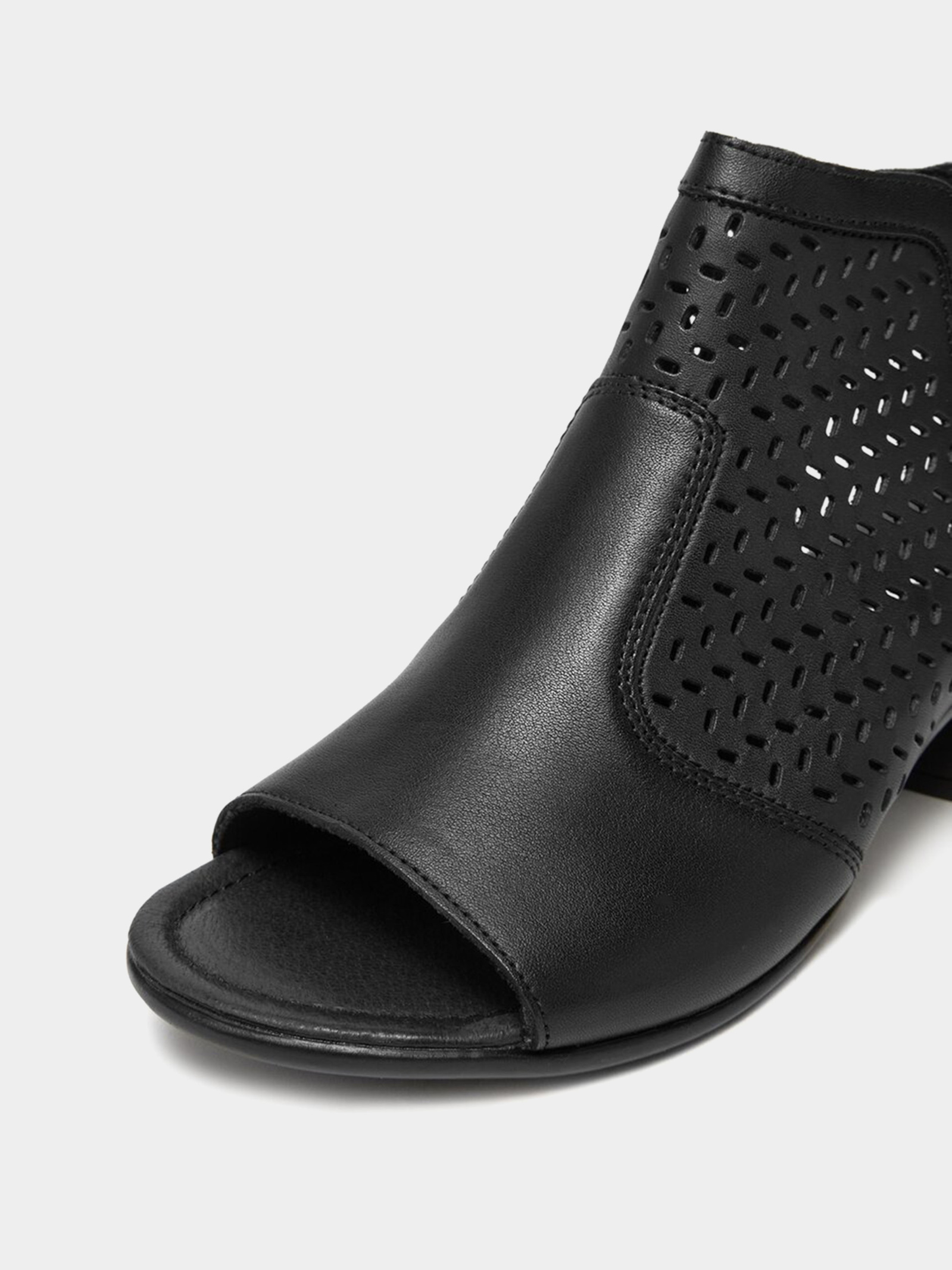 Sandals Women's Remonte